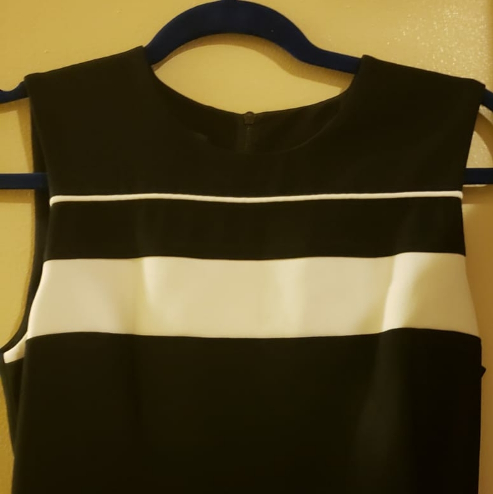 black sleeveless judith & charles size 6 dress